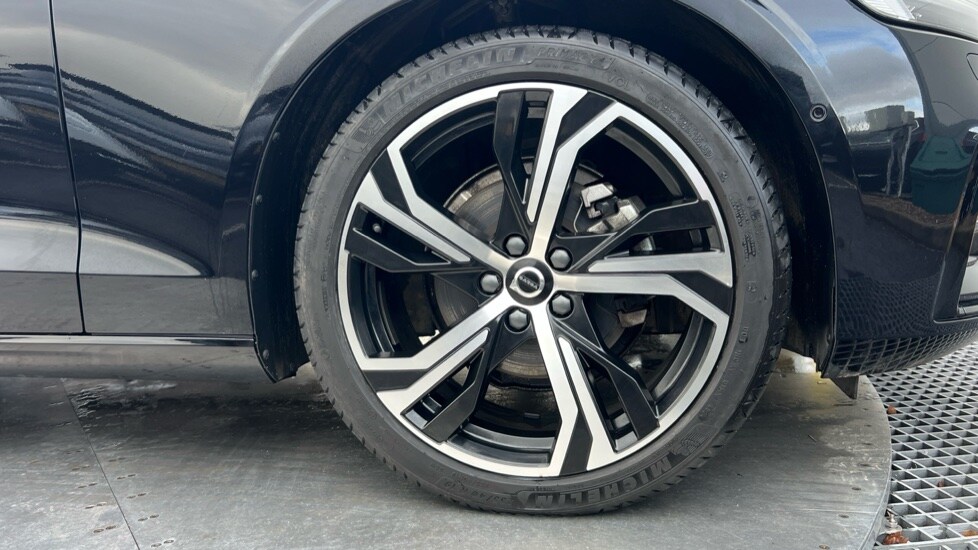 Used Volvo V60 2025 for sale - 77708302: Photo 9