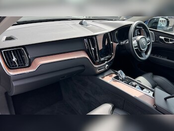 Used Volvo XC60 2024 for sale - 75481119: Photo