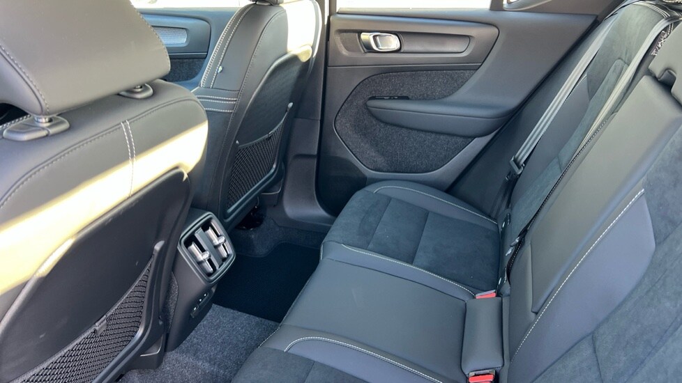 Used Volvo XC40 2025 for sale - 77346823: Photo 10
