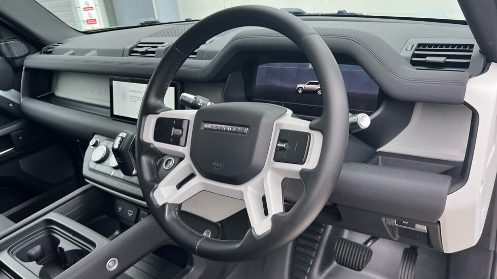 Used Land Rover Defender 2020 for sale - 77025477: Photo 10
