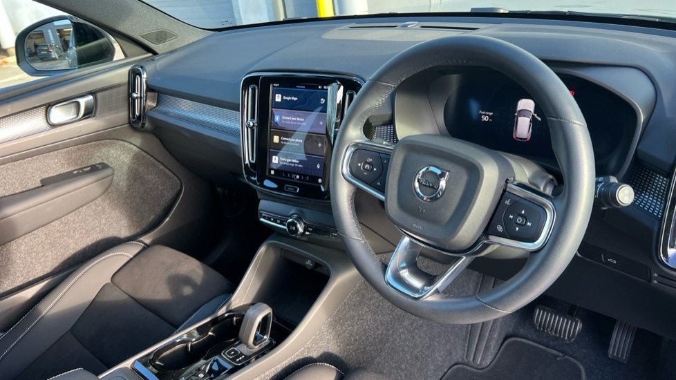 Used Volvo XC40 2025 for sale - 76872802: Photo 5