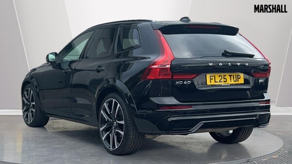 Used Volvo XC60 2025 for sale - 76112267: Photo 2