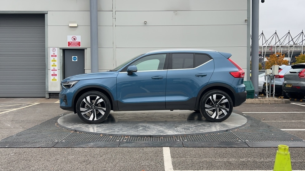 Used Volvo XC40 2024 for sale - 76942917: Photo 8