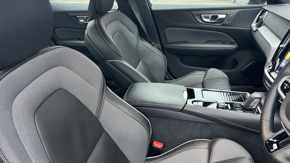 Used Volvo S60 2022 for sale - 77042844: Photo 9