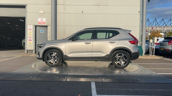 Used Volvo XC40 2023 for sale - 76124283: Photo 8