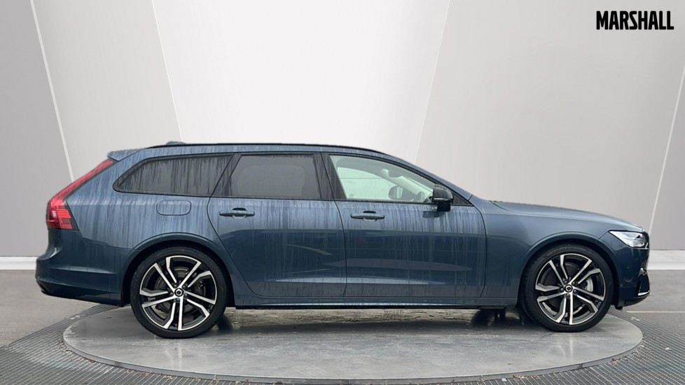 Used Volvo V90 2024 for sale - 76872695: Photo 3