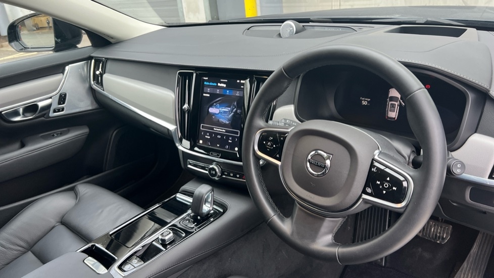 Used Volvo V90 2024 for sale - 76872695: Photo 5