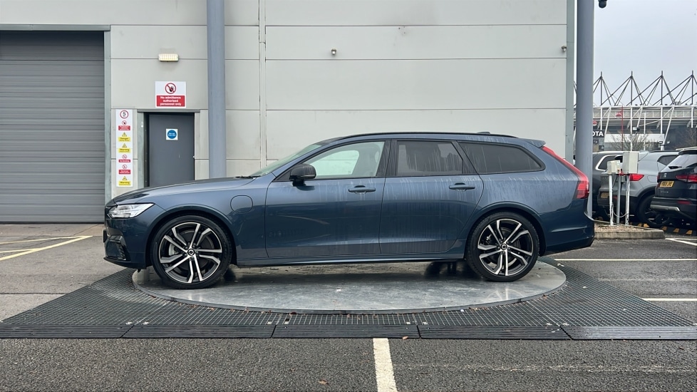 Used Volvo V90 2024 for sale - 76872695: Photo 8