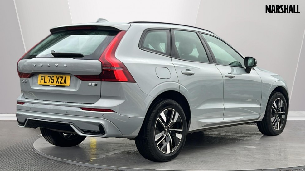 Used Volvo XC60 2025 for sale - 77660322: Photo 2