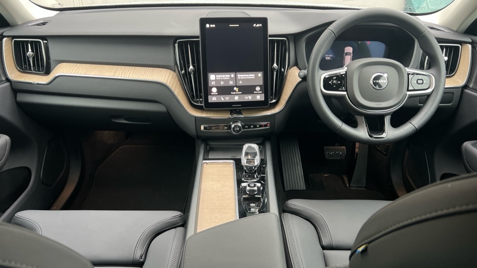 Used Volvo XC60 2025 for sale - 77660322: Photo 5