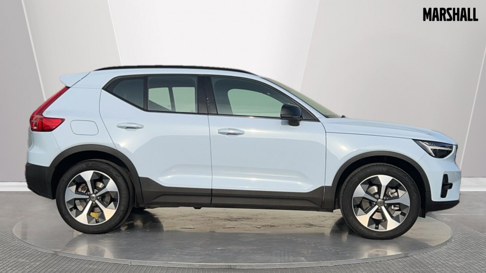 Used Volvo XC40 2025 for sale - 76870341: Photo 3