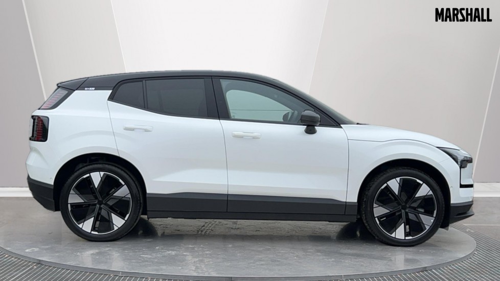 Used Volvo EX30 2025 for sale - 76533945: Photo 3