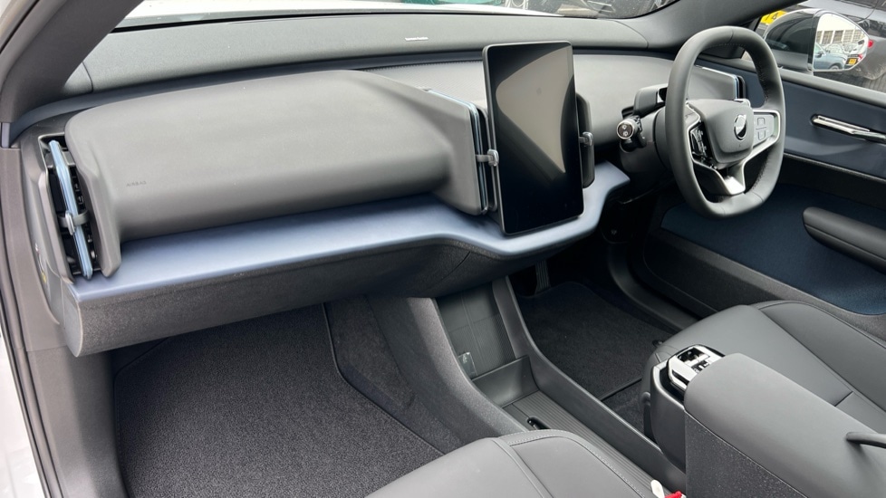 Used Volvo EX30 2025 for sale - 76533945: Photo 4