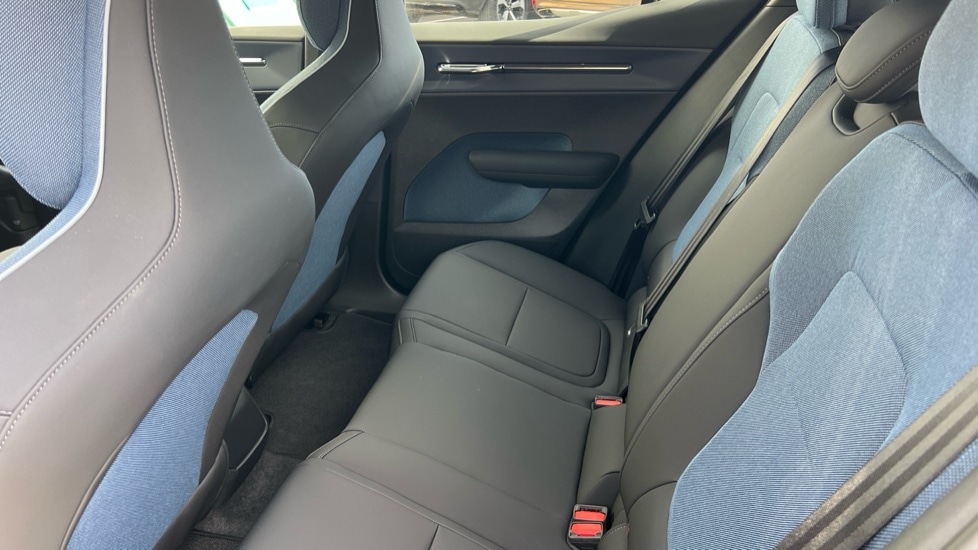 Used Volvo EX30 2025 for sale - 76033657: Photo 10