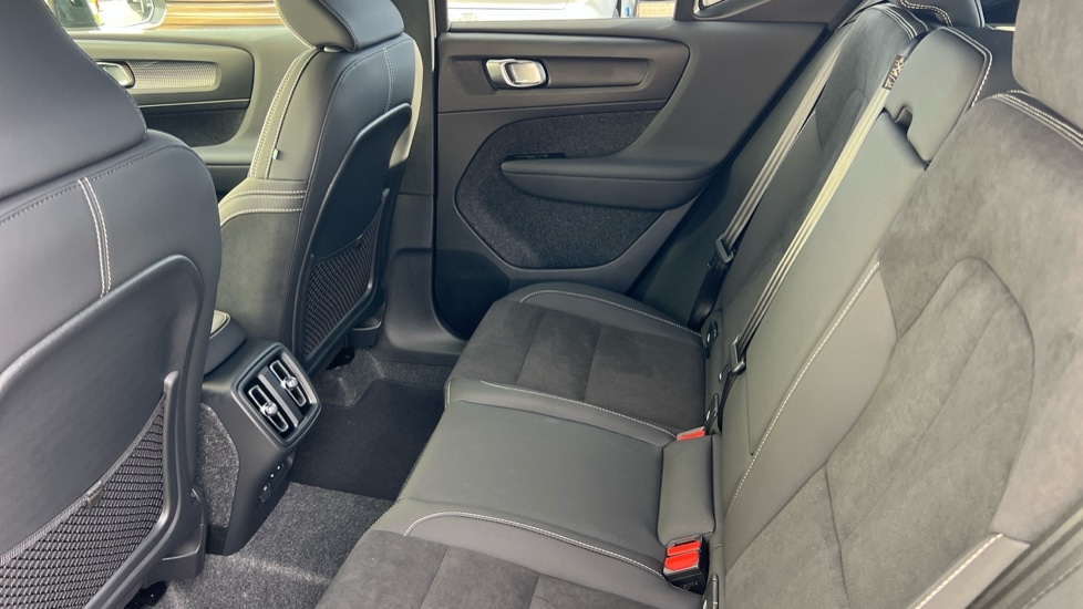 Used Volvo XC40 2025 for sale - 76078962: Photo 10