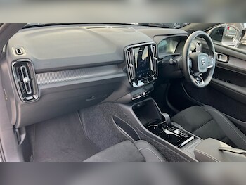 Used Volvo XC40 2025 for sale - 76078962: Photo 4