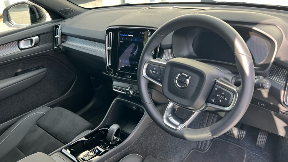 Used Volvo XC40 2025 for sale - 76078962: Photo 5