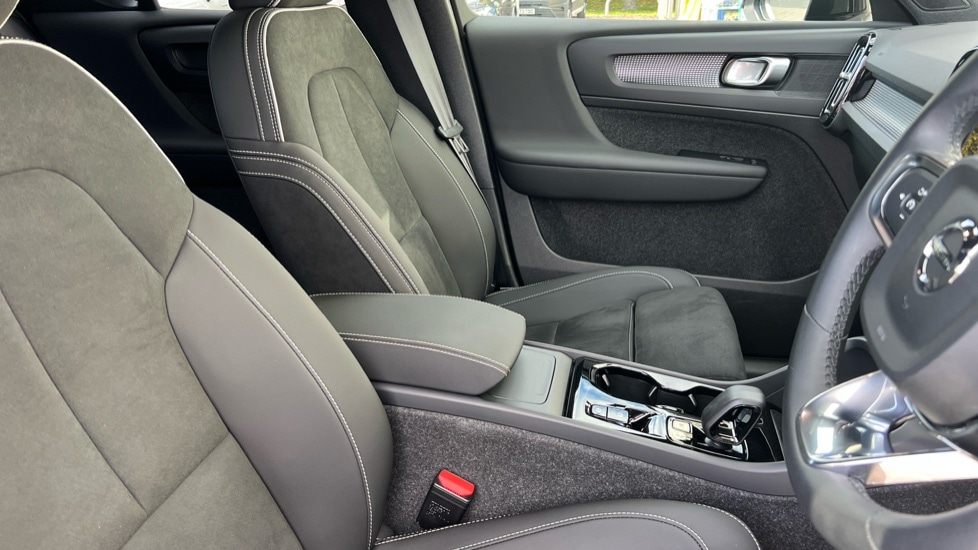 Used Volvo XC40 2025 for sale - 76078962: Photo 9