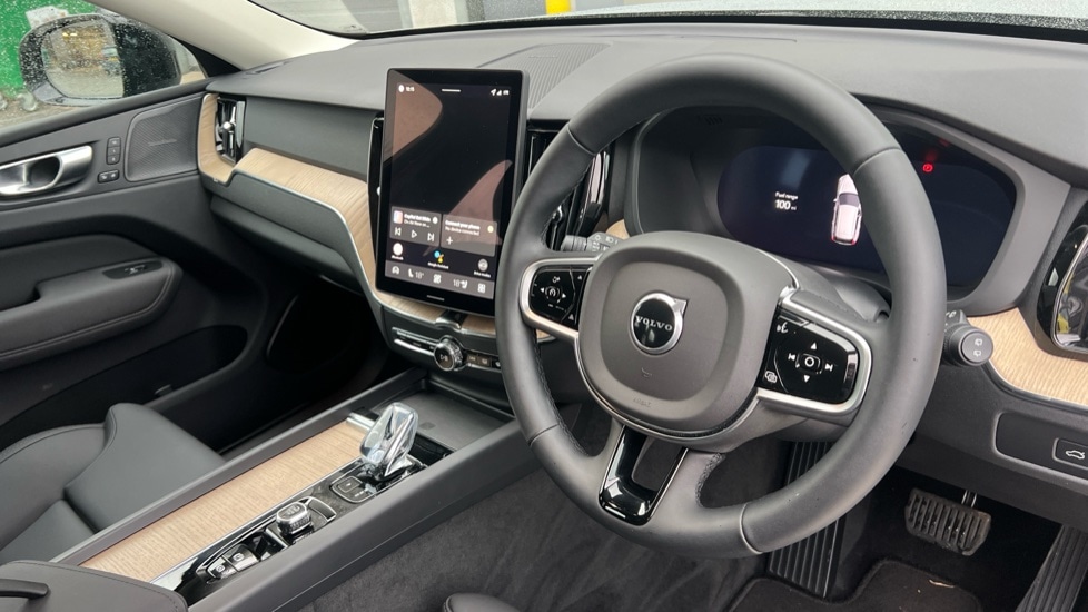 Used Volvo XC60 2025 for sale - 77339449: Photo 4