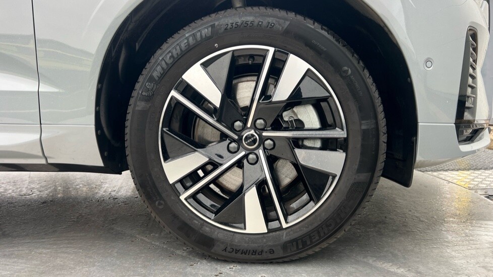 Used Volvo XC60 2025 for sale - 77339449: Photo 9