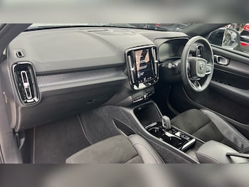 Used Volvo XC40 2022 for sale - 76773178: Photo