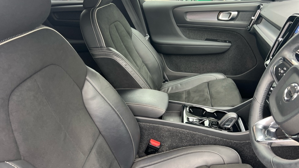 Used Volvo XC40 2022 for sale - 76773178: Photo 9