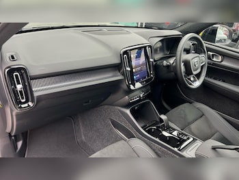 Used Volvo XC40 2025 for sale - 75934536: Photo