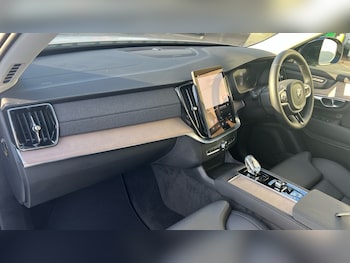 Used Volvo XC90 2025 for sale - 76691574: Photo