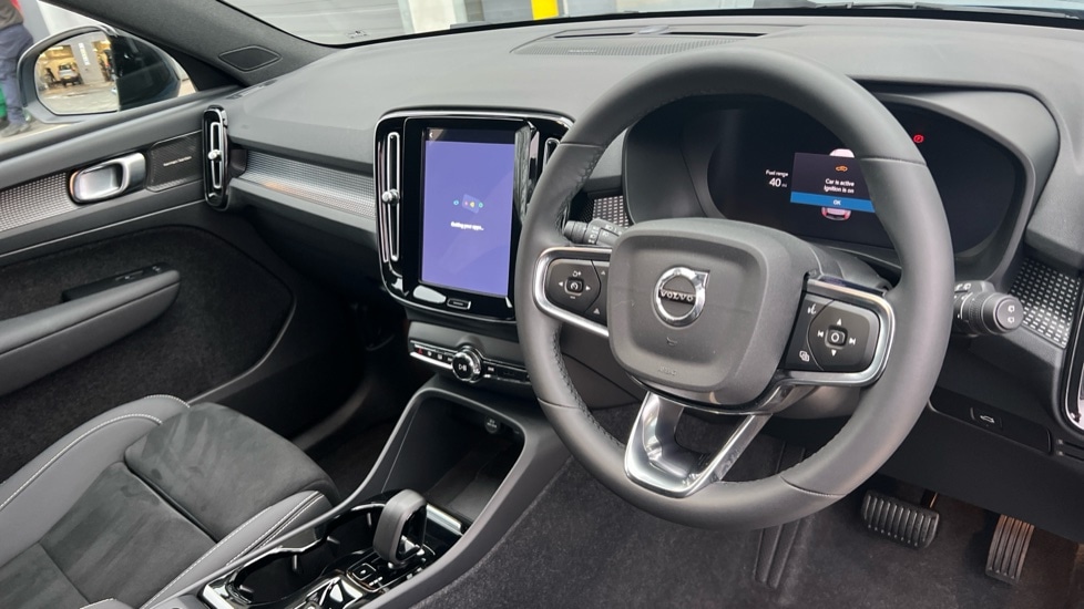 Used Volvo XC40 2023 for sale - 77372965: Photo 5