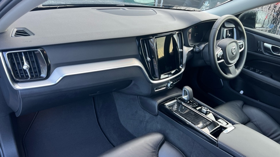 Used Volvo V60 2025 for sale - 77280967: Photo 4
