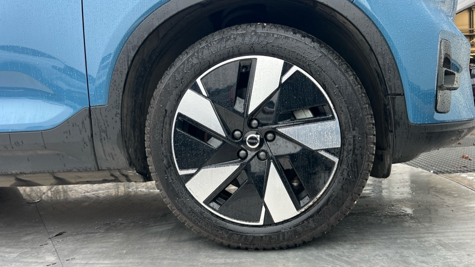 Used Volvo C40 2024 for sale - 77600437: Photo 9