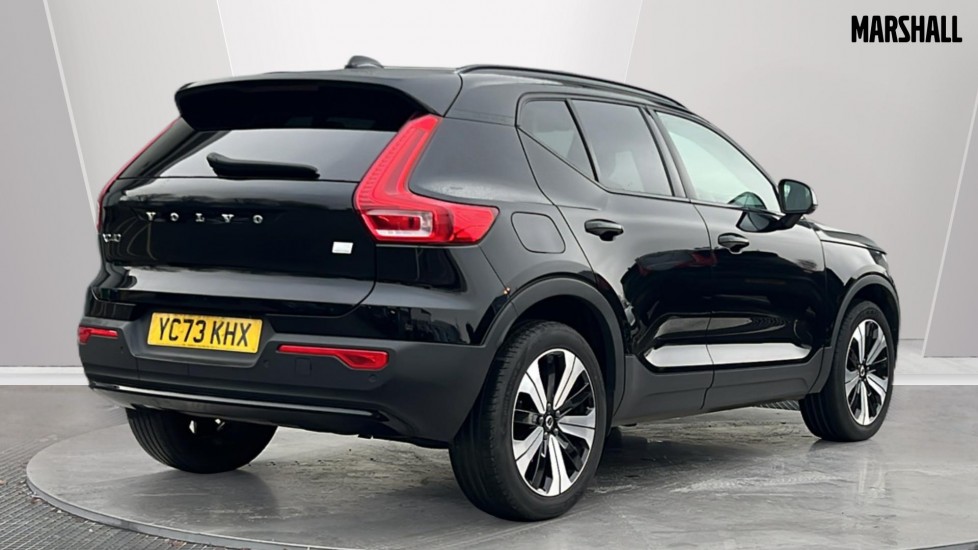 Used Volvo XC40 2023 for sale - 77638187: Photo 2