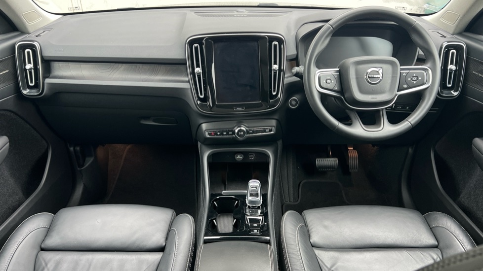 Used Volvo XC40 2023 for sale - 77638187: Photo 5