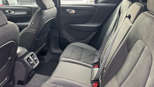 Used Volvo XC40 2025 for sale - 76092116: Photo 10