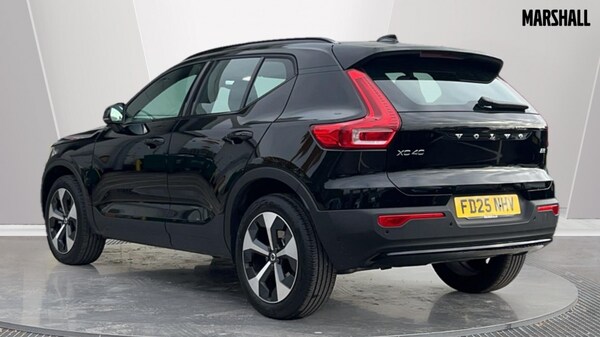 Used Volvo XC40 2025 for sale - 76092116: Photo 2