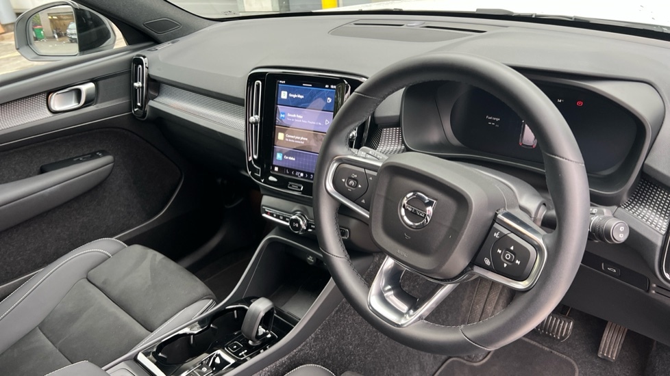 Used Volvo XC40 2025 for sale - 76870348: Photo 5