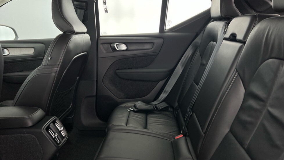 Used Volvo XC40 2021 for sale - 77648139: Photo 7