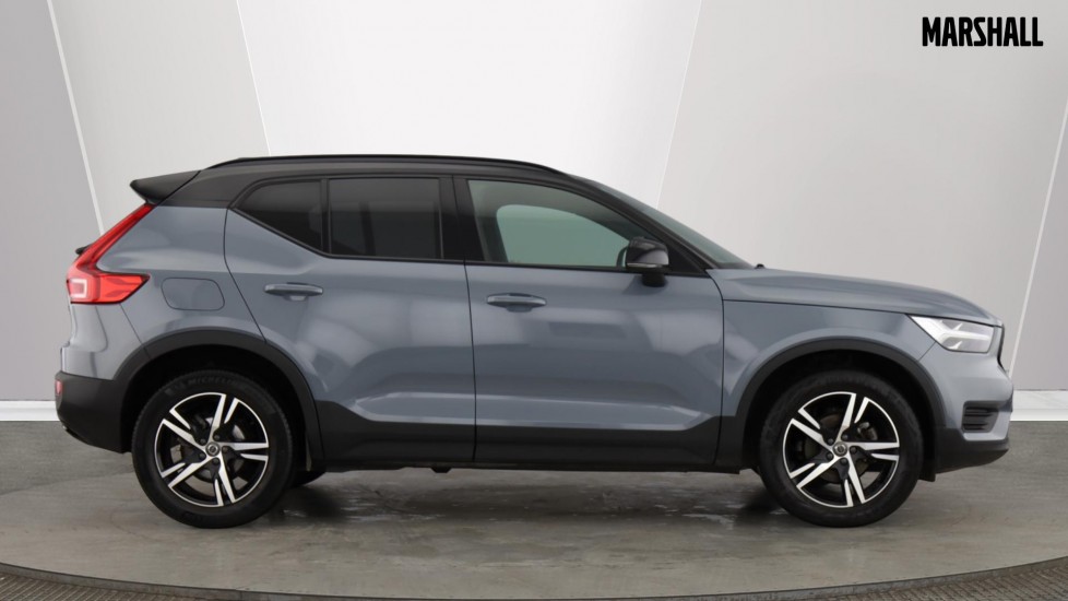 Used Volvo XC40 2021 for sale - 77373072: Photo 2