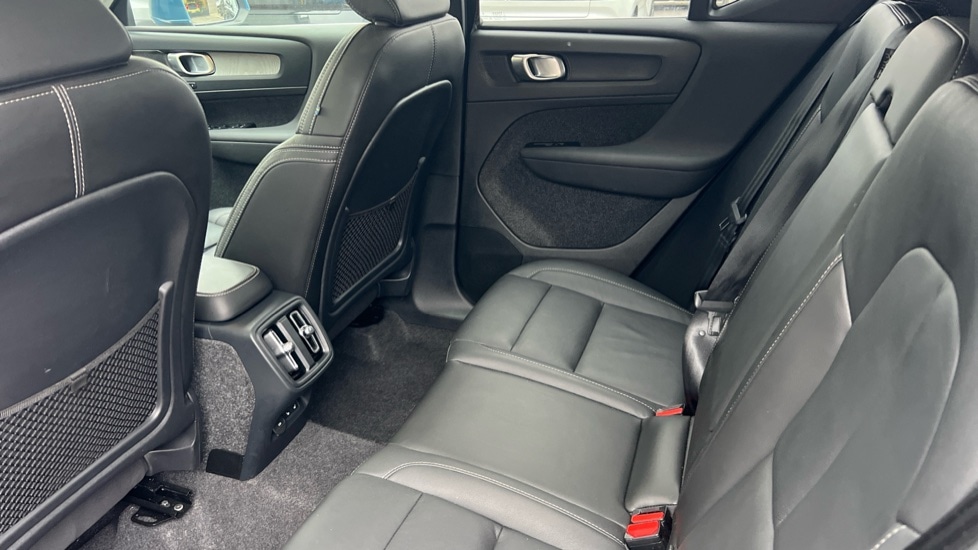 Used Volvo XC40 2024 for sale - 76870175: Photo 10