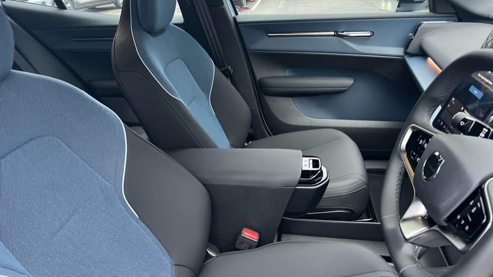 Used Volvo EX30 2025 for sale - 77145766: Photo 9