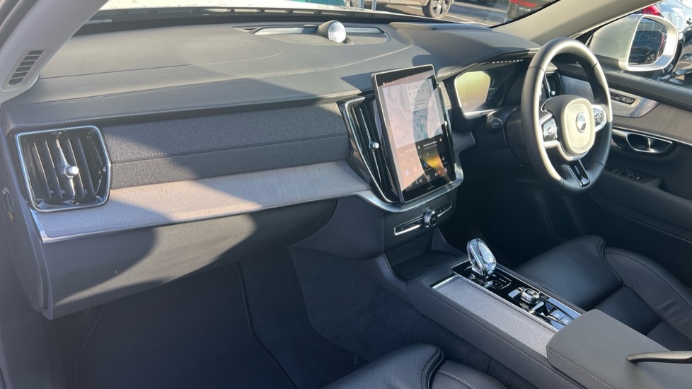 Used Volvo XC90 2025 for sale - 76873310: Photo 4