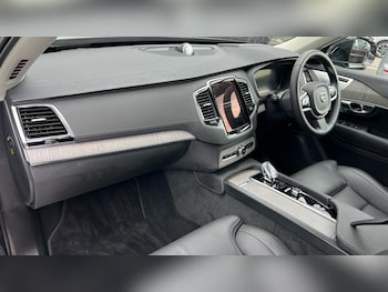Used Volvo XC90 2024 for sale - 75758757: Photo