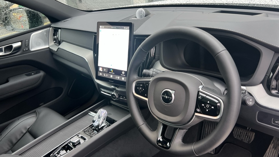 Used Volvo XC60 2025 for sale - 77346950: Photo 5