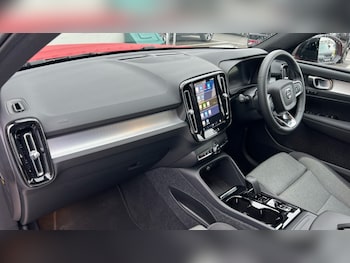 Used Volvo XC40 2022 for sale - 77218707: Photo