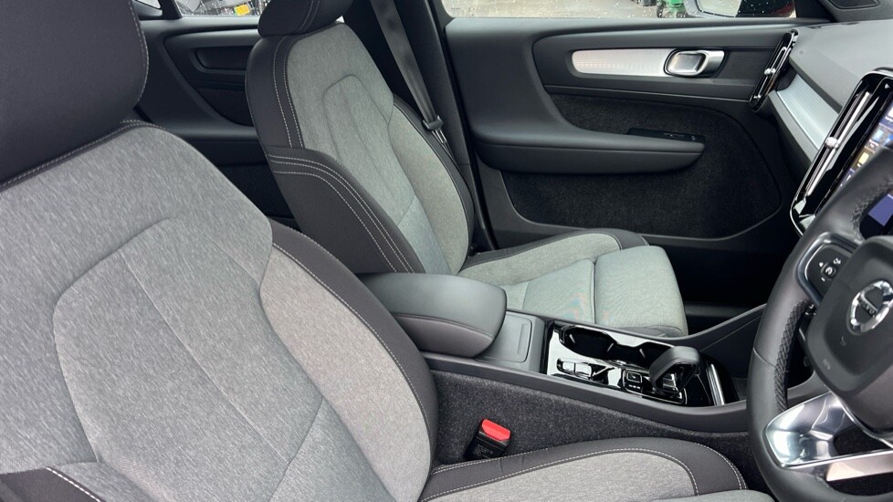 Used Volvo XC40 2022 for sale - 77218707: Photo 9