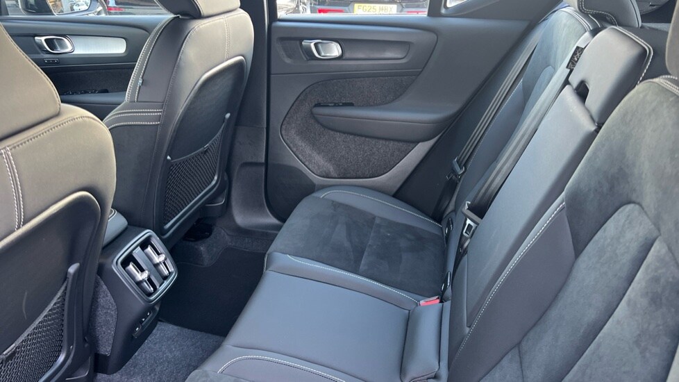 Used Volvo XC40 2025 for sale - 76874425: Photo 10