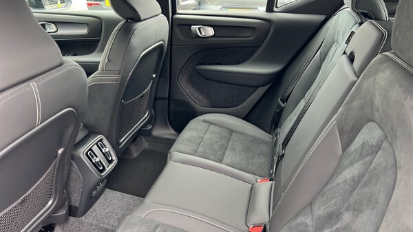 Used Volvo XC40 2025 for sale - 75481129: Photo 10