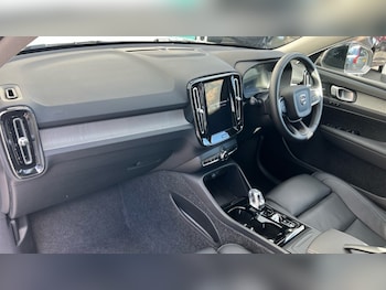 Used Volvo XC40 2025 for sale - 75967224: Photo
