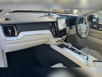 Used Volvo XC60 2025 for sale - 77075720: Photo