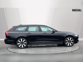 Used Volvo V90 2025 for sale - 77333187: Photo